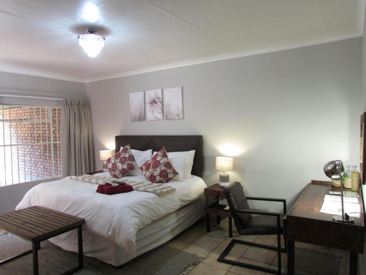 The Ultimate Lodge Louis Trichardt Exterior foto