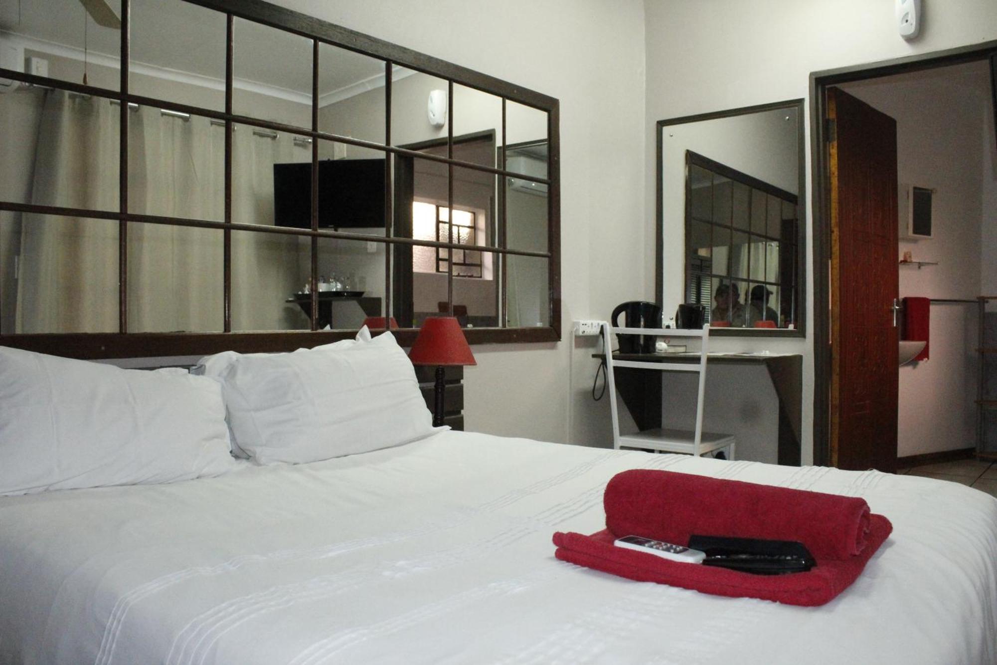 The Ultimate Lodge Louis Trichardt Exterior foto