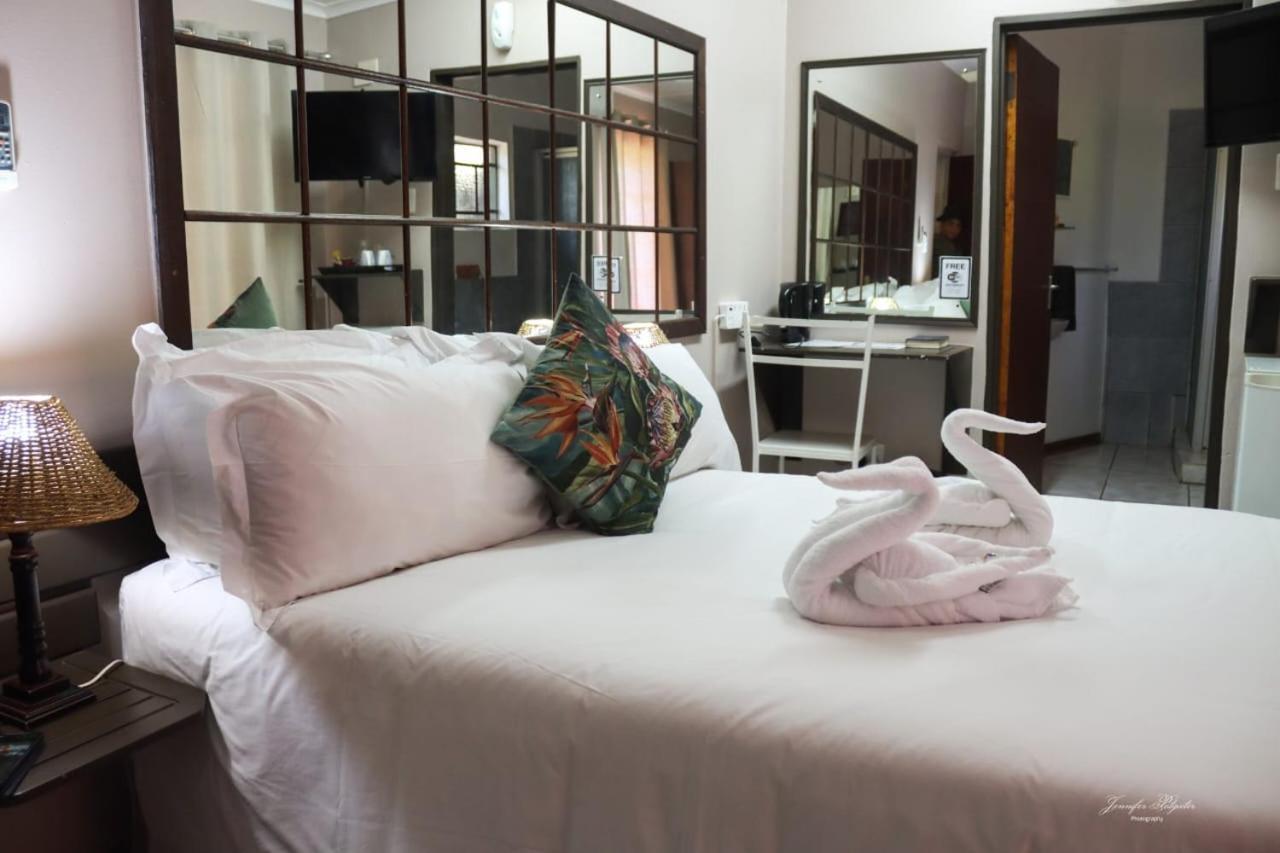 The Ultimate Lodge Louis Trichardt Exterior foto